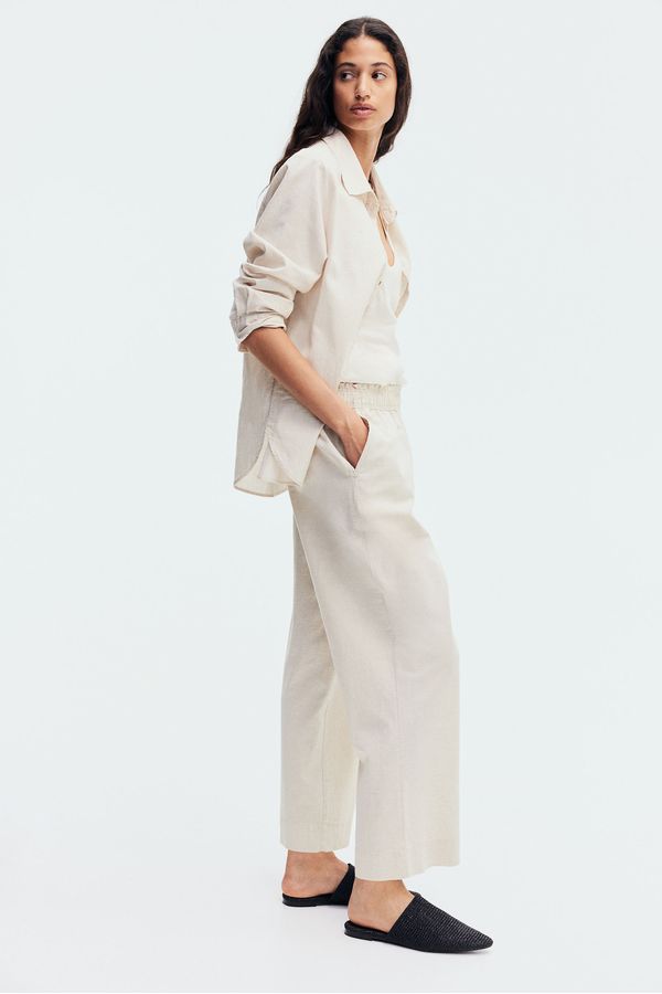 Pantalón tobillero de lino