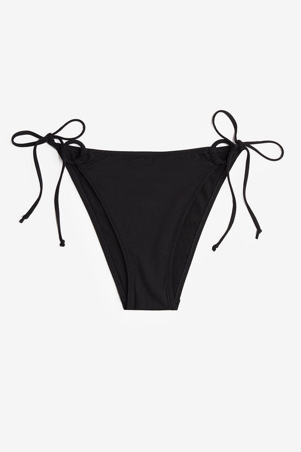 Parte de abajo de bikini con lazada