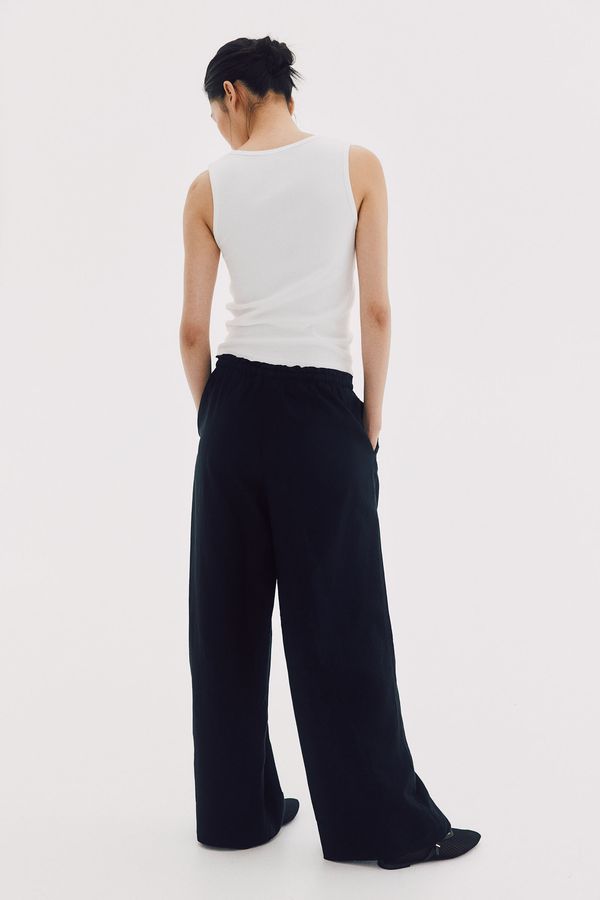 Pantalón amplio en mezcla de lino