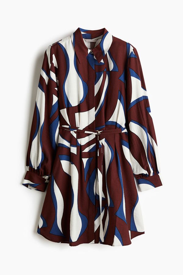 Vestido camisero con cinturón