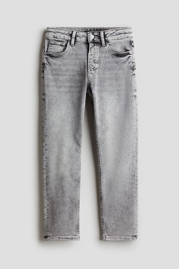 Relaxed Tapered Fit Jeans