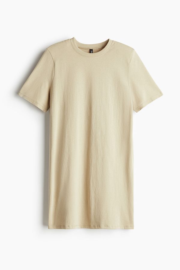 Vestido polo con hombreras