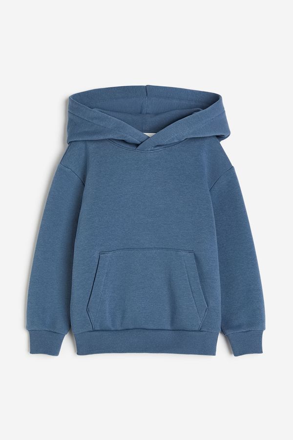 Polera con capucha e interior cepillado