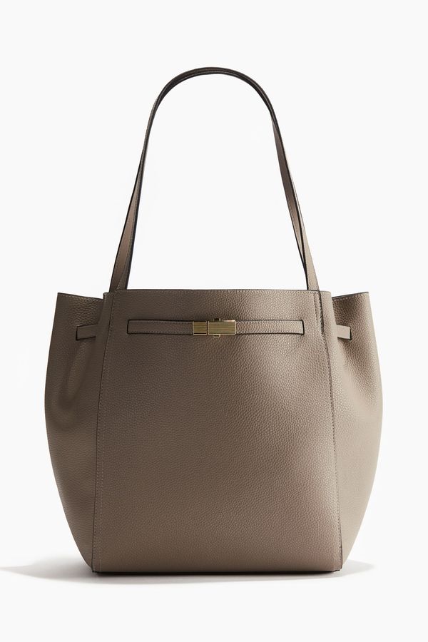 Cartera shopper con trabilla decorativa